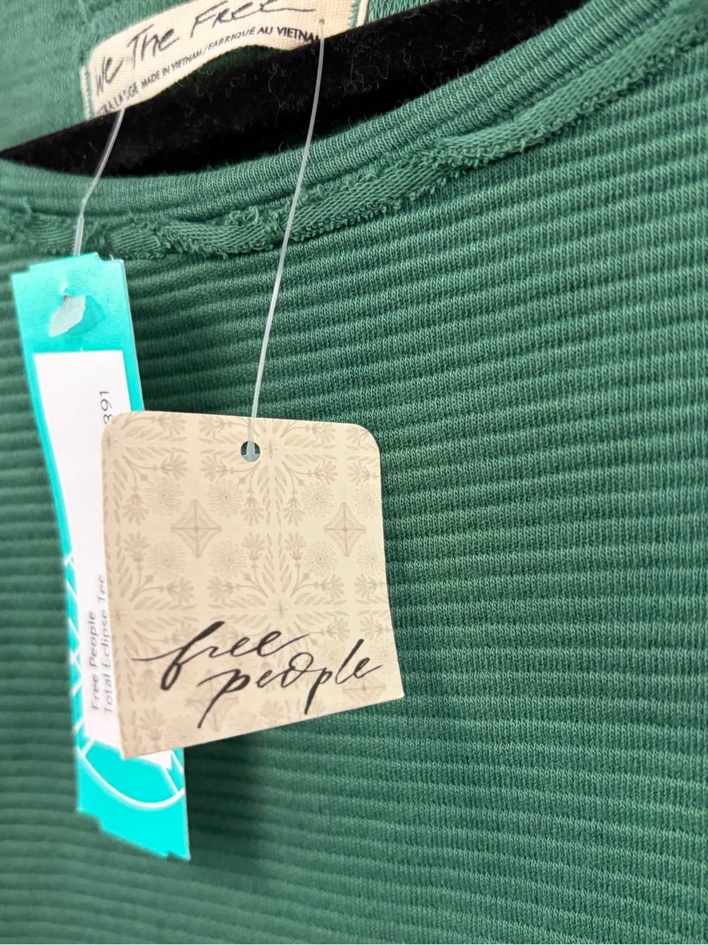 We The Free Total Eclipse Oversized Long Sleeve Tee Pine Forest Size XL NWT - Picture 8 of 10